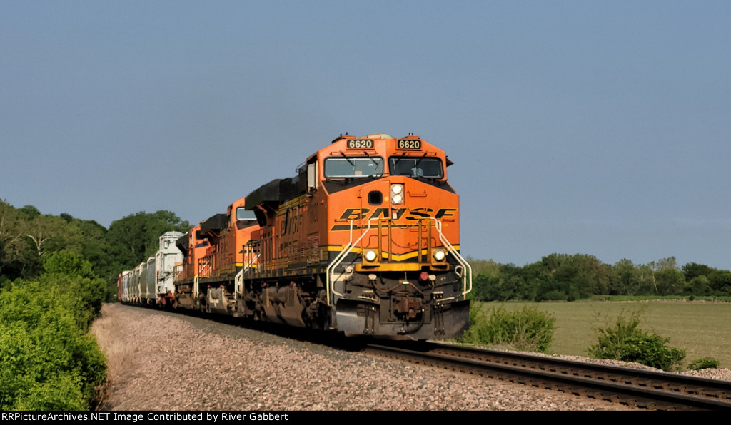 BNSF 6620